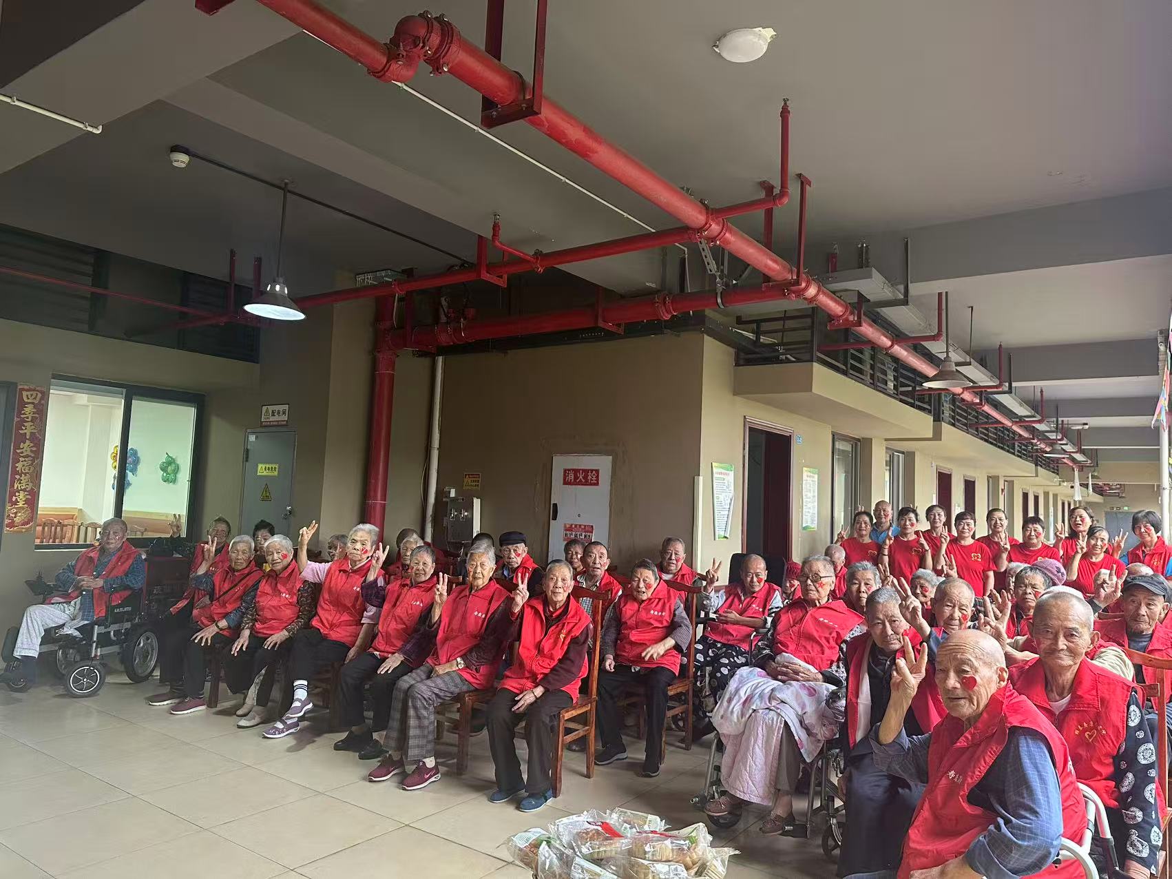 ��ů˫�ڡ�����������Ժ                 --������������